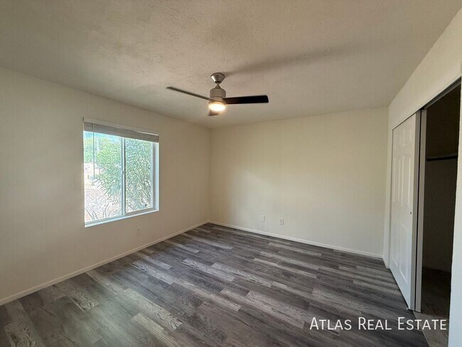 Building Photo - 16733 E Ashbrook Dr
