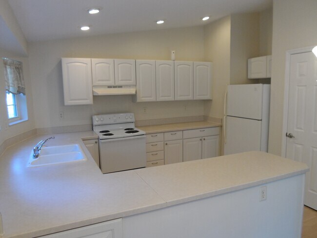 Building Photo - 1221 NW 35th Ave