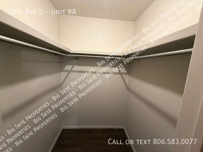 Building Photo - 7804 Avenue U