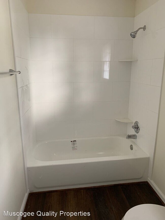 Building Photo - 2 br, 1 bath House - 5614 Lorenzo Rd