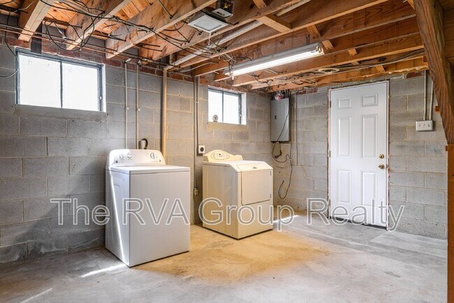 Building Photo - 36 Ferndale Drive