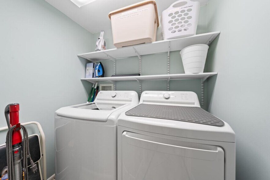 Building Photo - 24720 AL-182