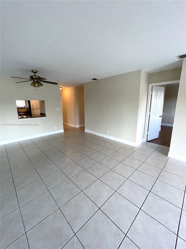 Building Photo - 11453 NW 39th Ct