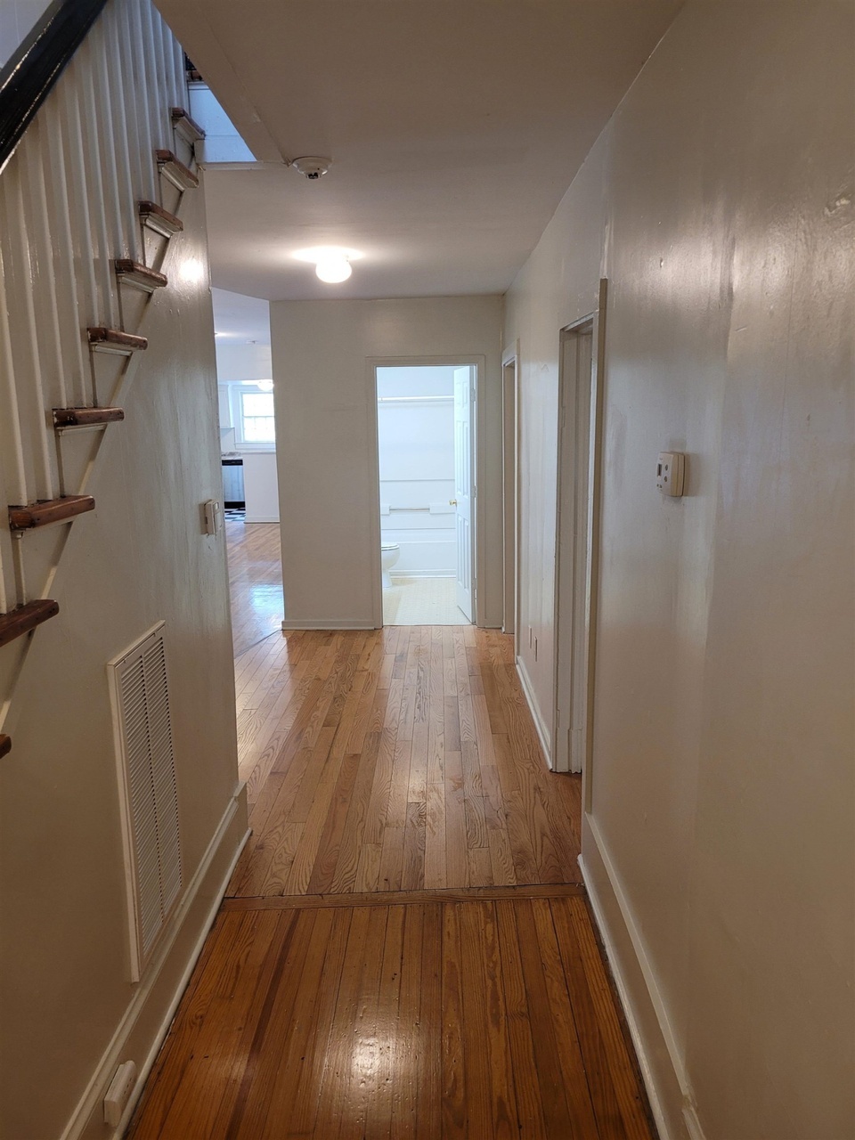 Downstairs Hall view 1 - 805 Onslow St