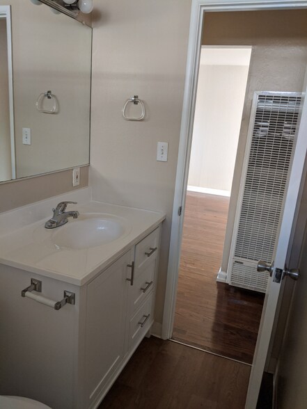 Building Photo - 612 Stafford St