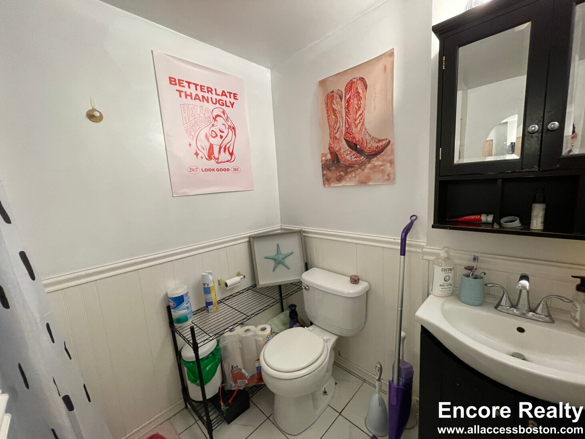 Building Photo - 66 Egmont St