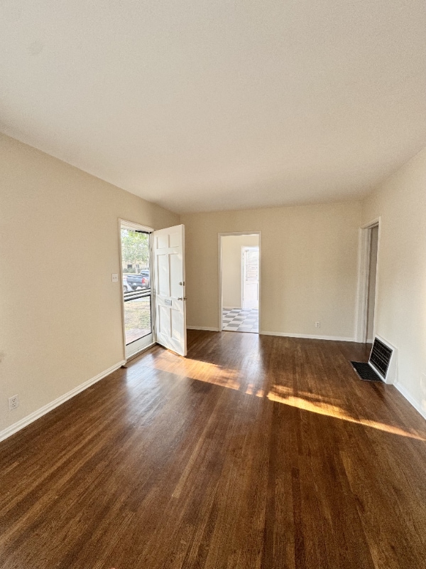 Building Photo - 5052 Colfax Ave