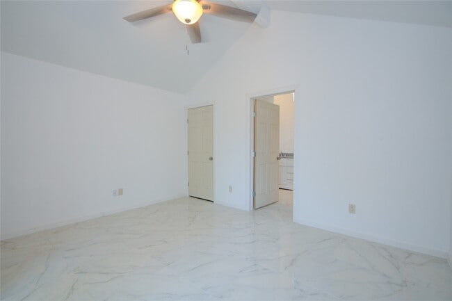 Building Photo - 4427 Waterfall Way