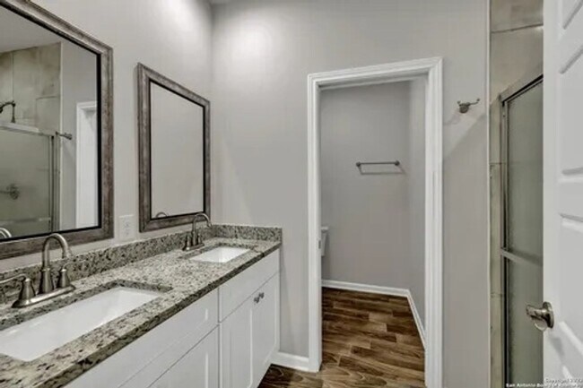 Building Photo - Charming 3BR House in Spring Branch