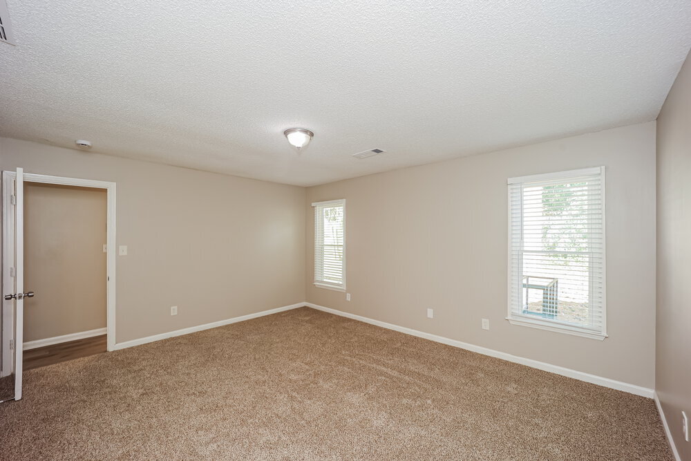 Building Photo - 8062 S Bay Ct