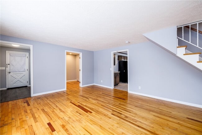 Building Photo - 67 Cranberry Rd