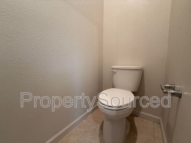 Building Photo - 15535 Ortega St