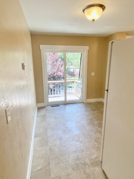 Building Photo - 2747 Leisure Dr