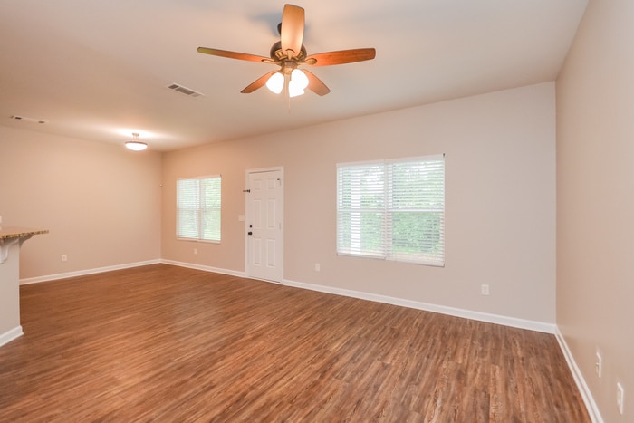 Building Photo - 1851 Simmons Ln