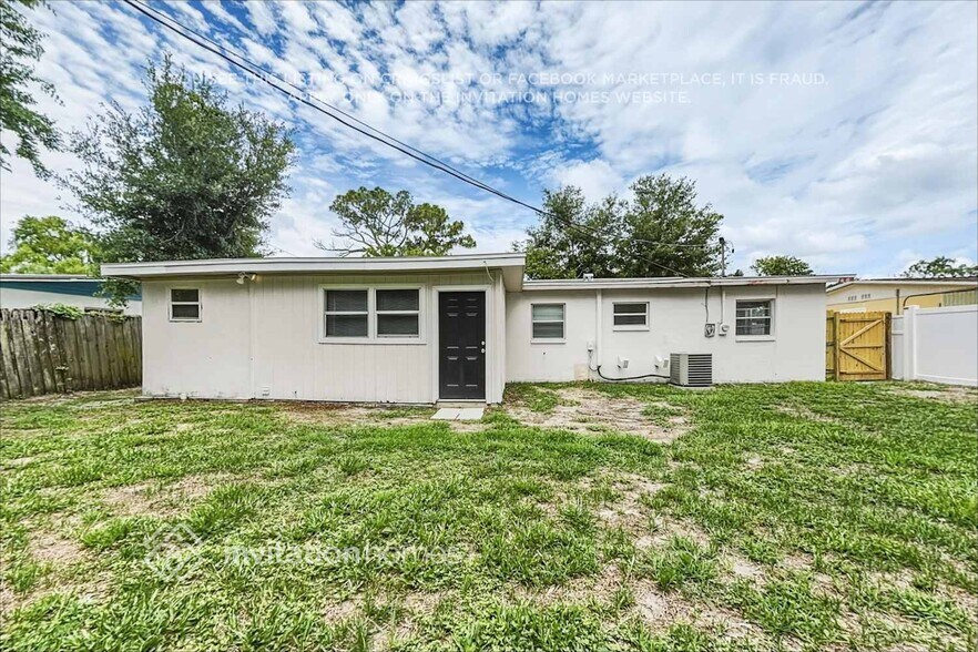 Building Photo - 6005 Murray Hill Dr
