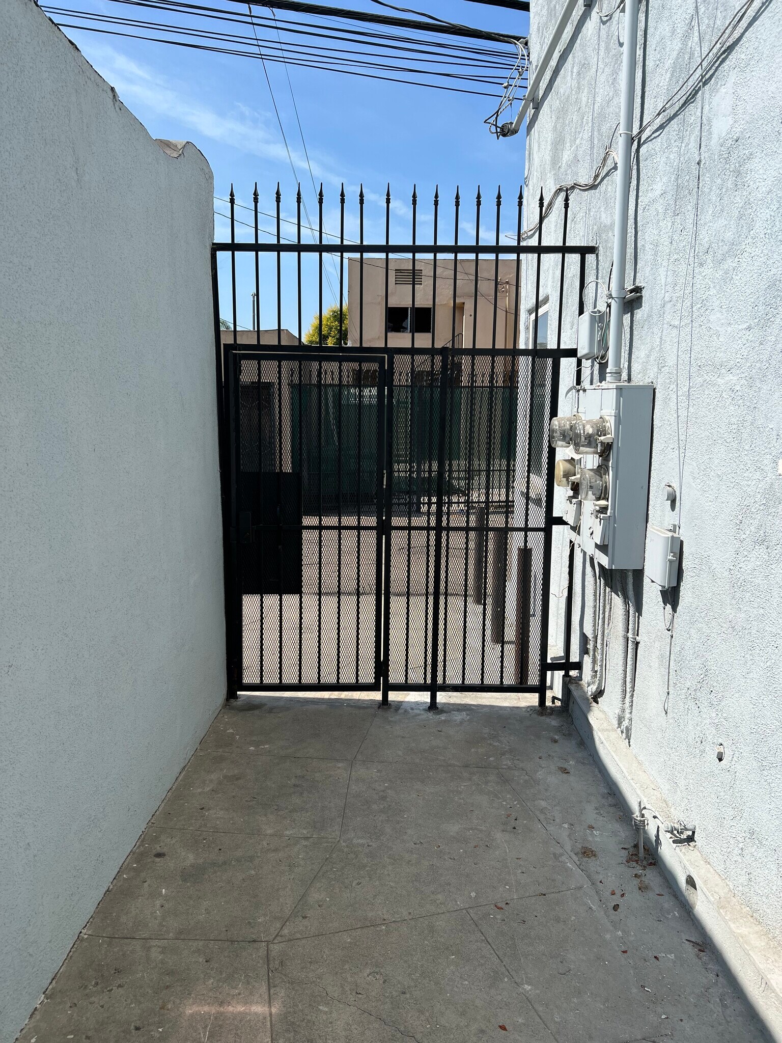 Building Photo - 1874 S Redondo Blvd