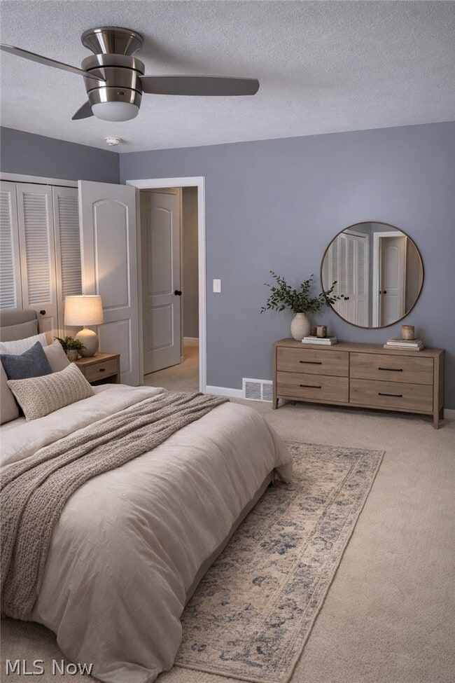 Building Photo - 26930 Elmwood Dr