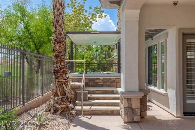 Building Photo - 1447 Foothills Village Dr