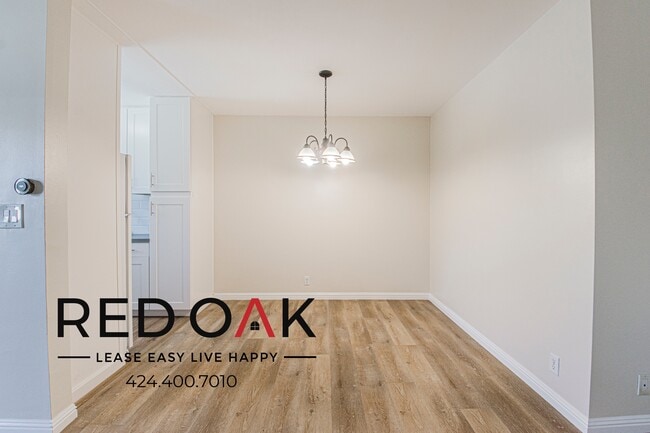 Building Photo - 642 Hayworth Ave