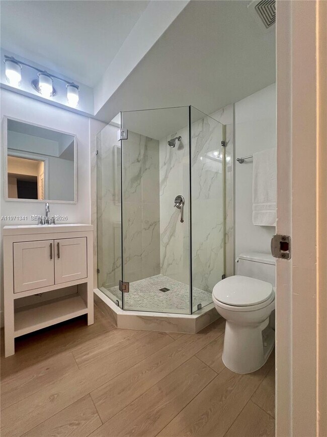 Building Photo - 195 Sunrise Dr