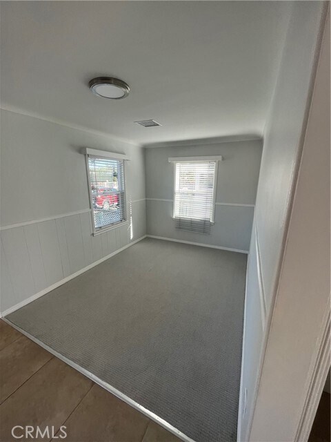 Building Photo - 2008 S Halladay St