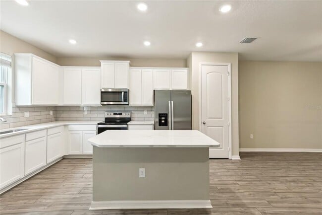 Building Photo - 11208 Cay Spruce Wy