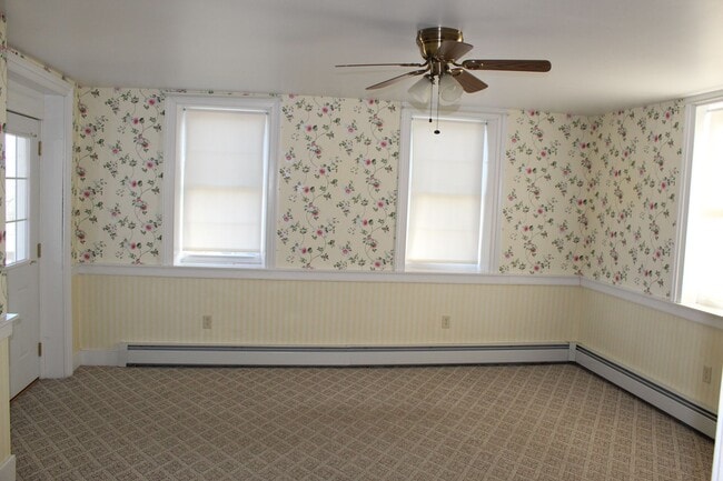 Building Photo - 10228 Clay Lick Rd