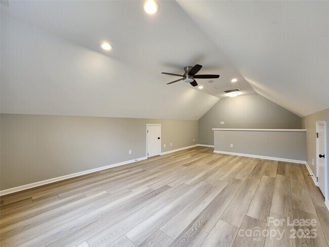 Building Photo - 7232 Sheffingdell Dr