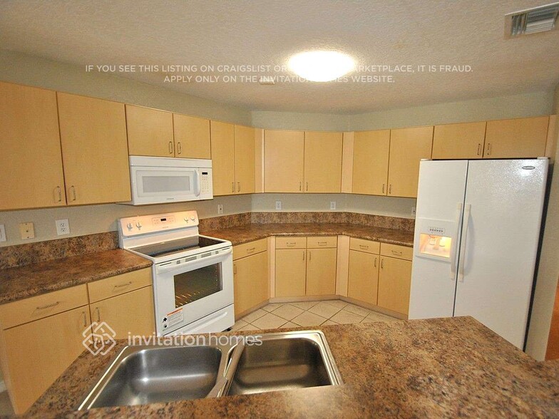 Building Photo - 11970 Donlin Dr
