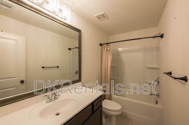 Building Photo - 2662 Stonekey Bend