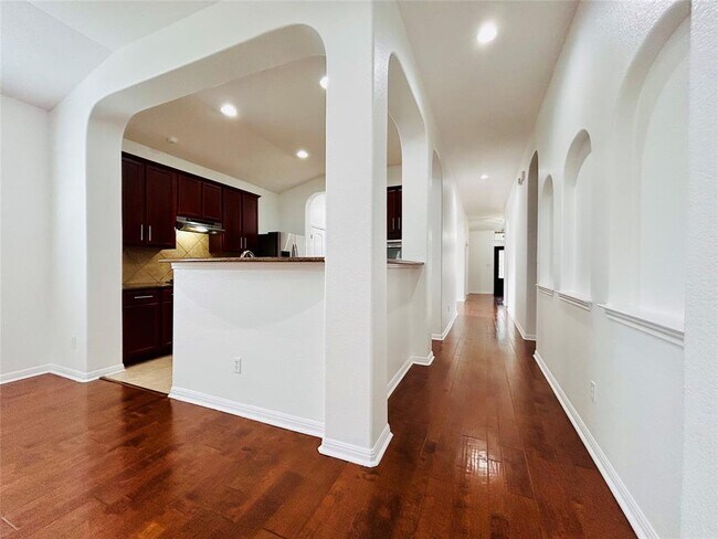 Building Photo - 240 Fort Mabry Loop