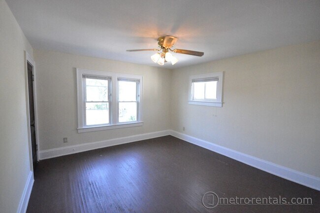 Building Photo - 2682-2684 Hibbert Avenue