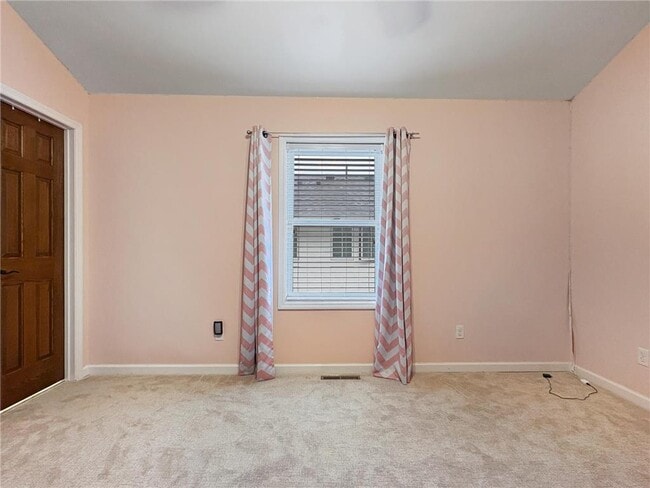 Building Photo - 4407 Curve Ave