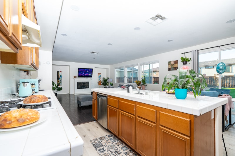 Building Photo - 13166 Monrovia St