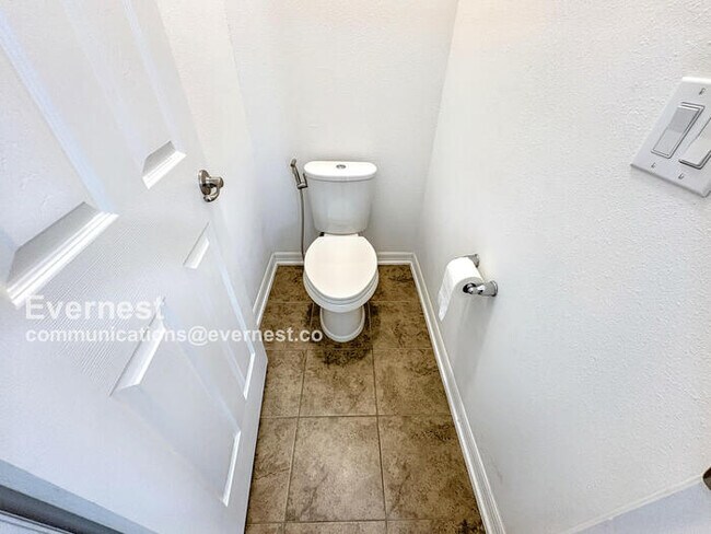 Building Photo - 10641 Cardera Dr