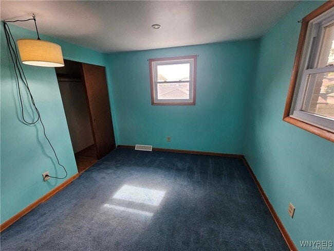 Building Photo - 70 Theresa Dr