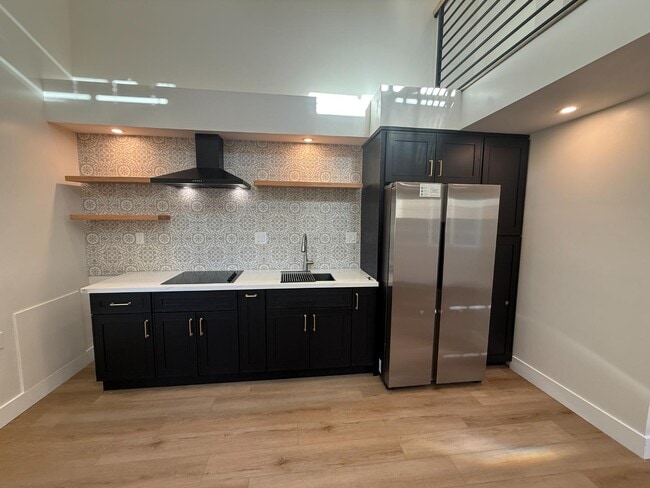 Building Photo - 811- 909 S Spruce Street