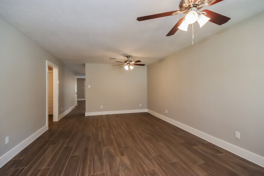 Building Photo - 18154 Windy Oaks Ct