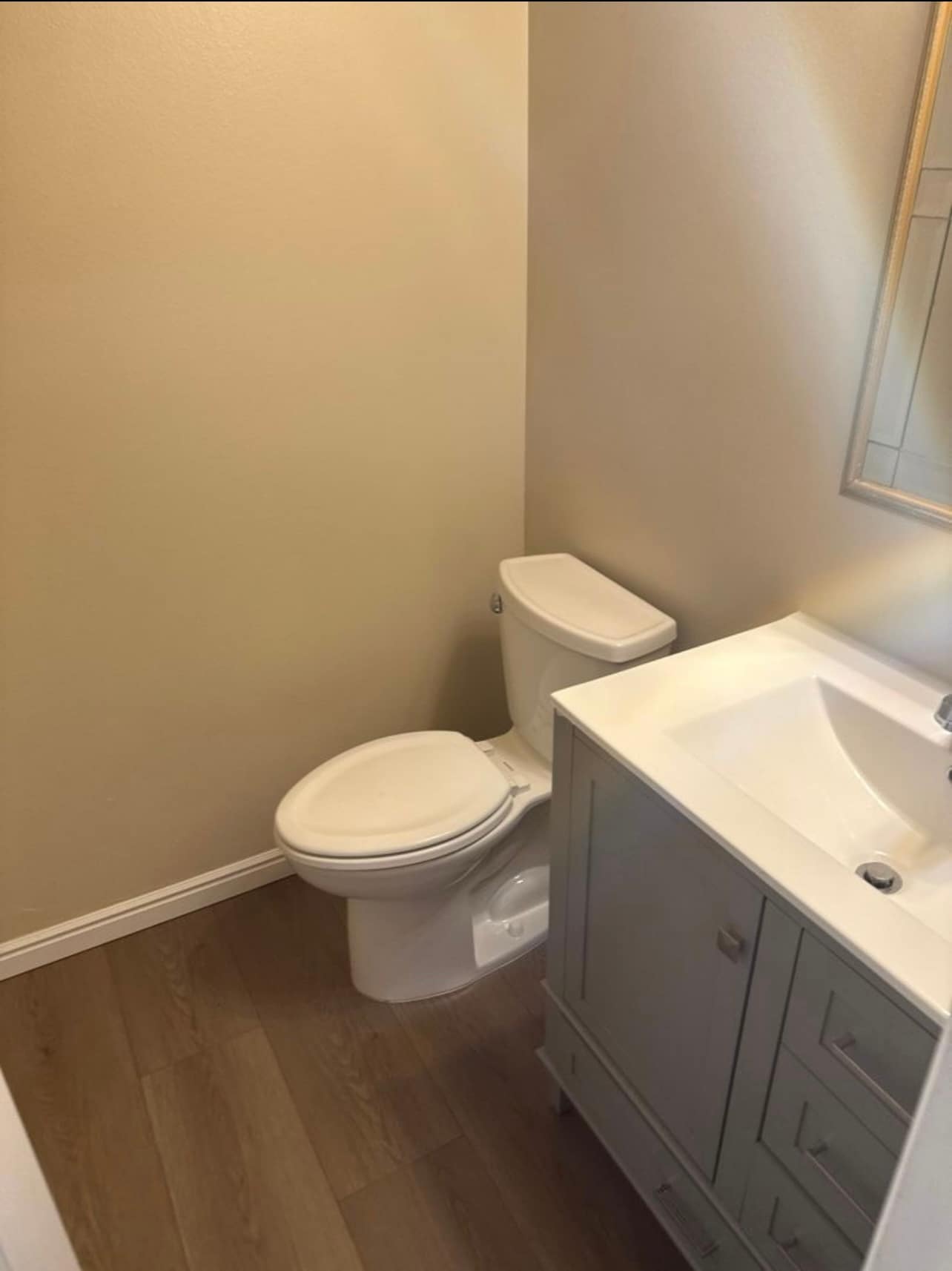 Main floor bath - 3131 W Davencourt Loop