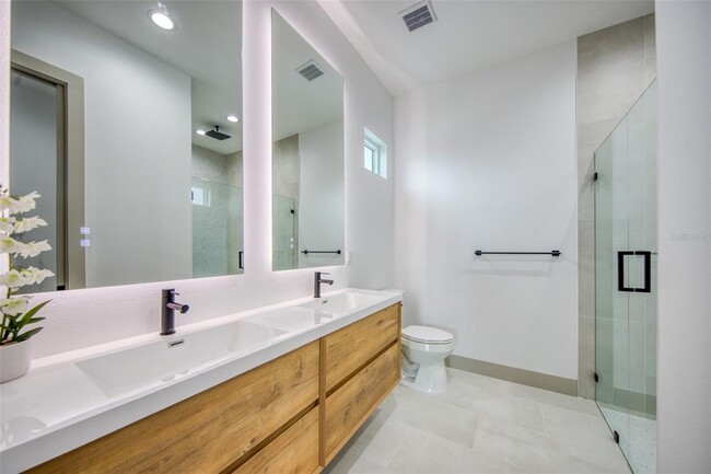 Building Photo - 940 Mangrove Rd
