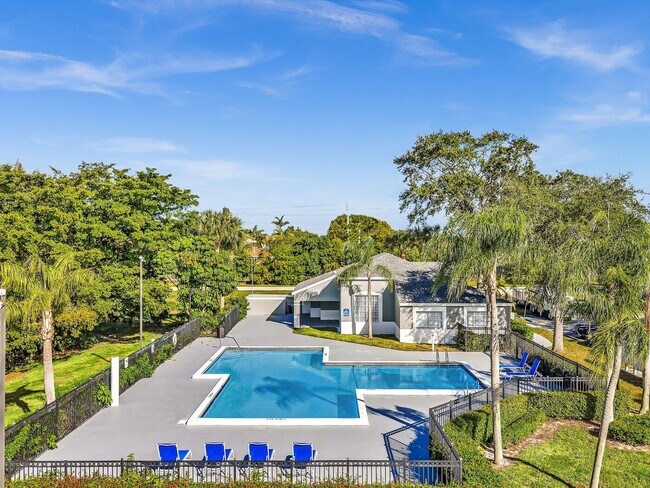 Building Photo - 1163 Lake Terry Dr