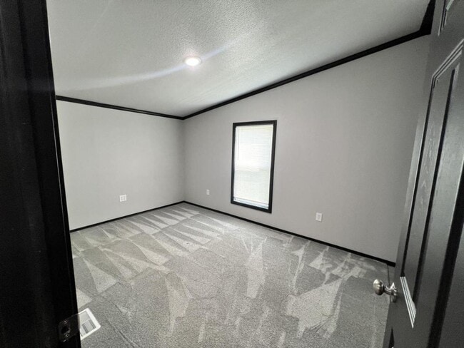 Building Photo - 17822 S Bryant Rd