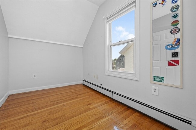 Building Photo - 55 Cottage St