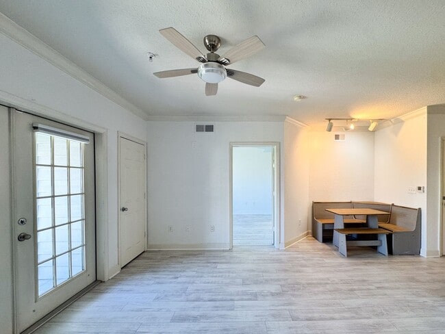 Building Photo - The Grande Downtown - REMODELED 1 Bedroom Available for rent NOW!