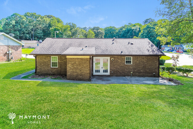 Building Photo - Brick Home in Hephzibah, GA