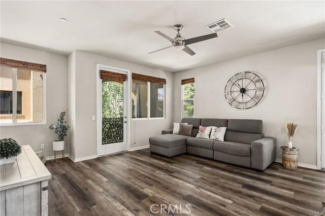 Building Photo - 817 S Anaheim Blvd