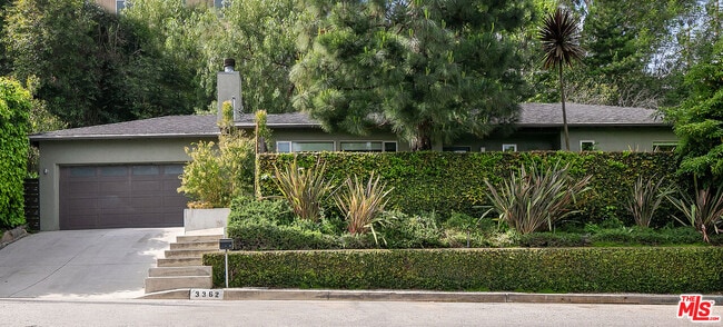 Building Photo - 3362 Coy Dr