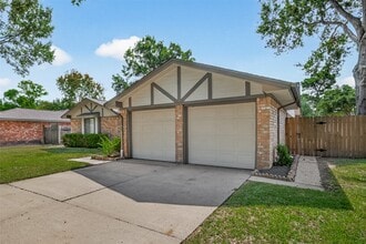 Building Photo - 22815 Merrymount Dr