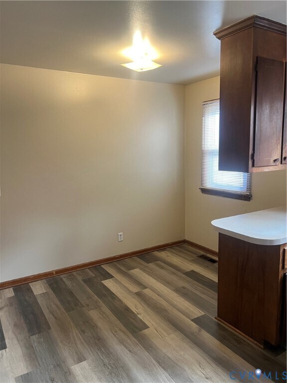 Building Photo - 901 Cedar Level Rd