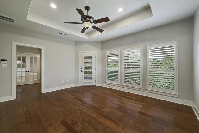 Building Photo - 116 Tallstar Dr